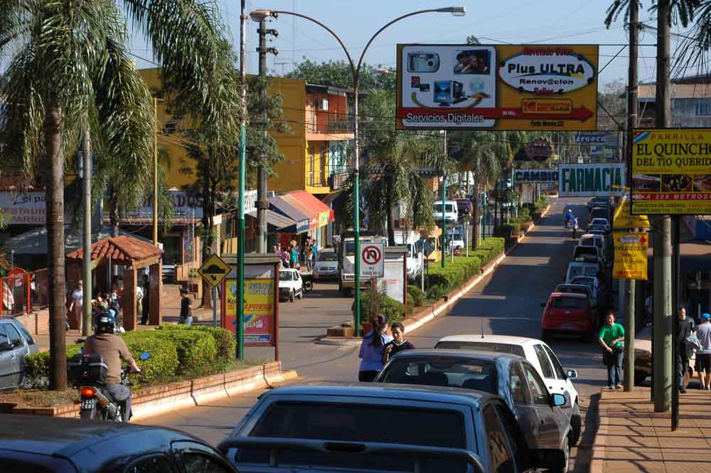 Argentina 001 - Iguazu - pueblo.jpg